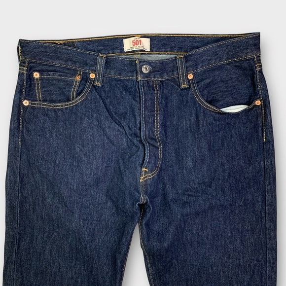Levis 501 Straight Leg Button Fly Jeans - Picture 5 of 9